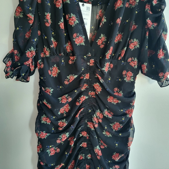 Zara Black Floral Plunge Neck Ruched Dress Size XL NWT - Picture 8 of 14